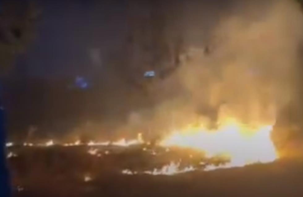 Παρατράγουδα και πάλι... Φωτιές έξω από το ΓΣΠ, καίγεται όχημα σε κίνηση