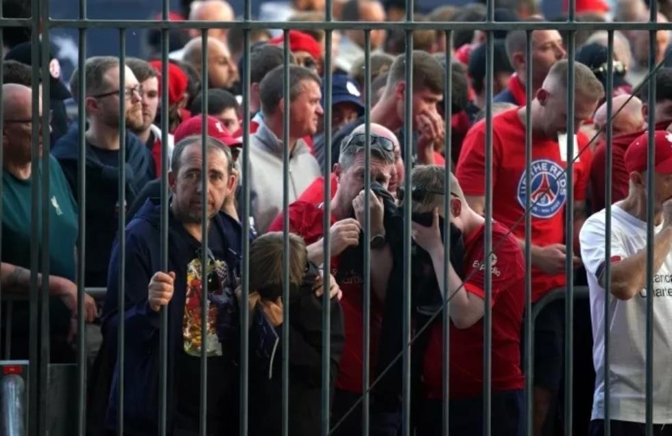 Χιλιάδες οπαδοί της Λίβερπουλ μηνύουν την UEFA