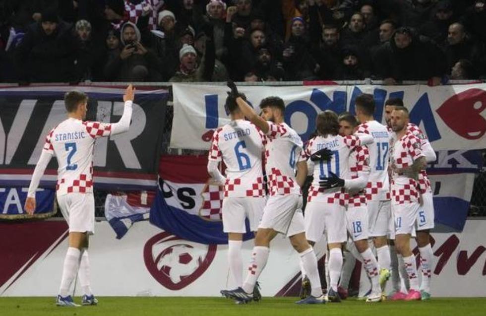 Έκανε διπλό και «αγκάλιασε» την πρόκριση η Κροατία