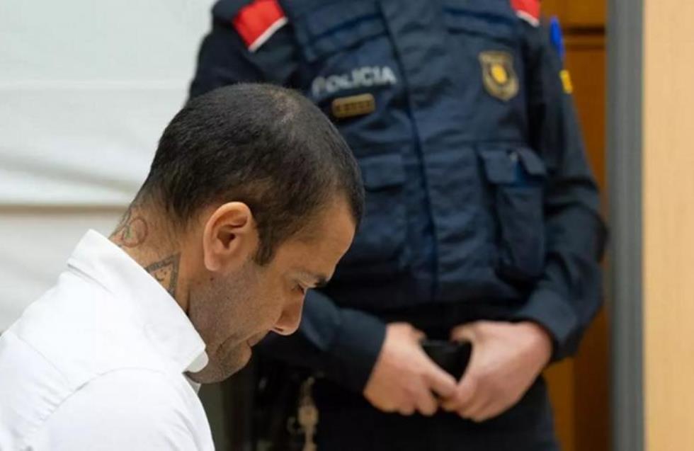 Ένοχος ο Ντάνι Άλβες: Καταδικάστηκε σε φυλάκιση 4,5 χρόνων!
