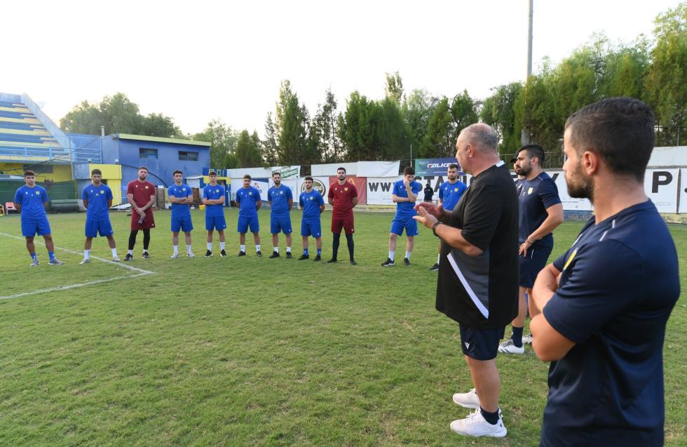 Πάνοπλο για το ντέρμπι κορυφής το ΘΟΪ