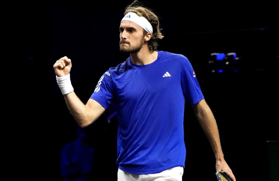 Με ανατροπή στους 32 του Paris Masters ο Τσιτσιπάς